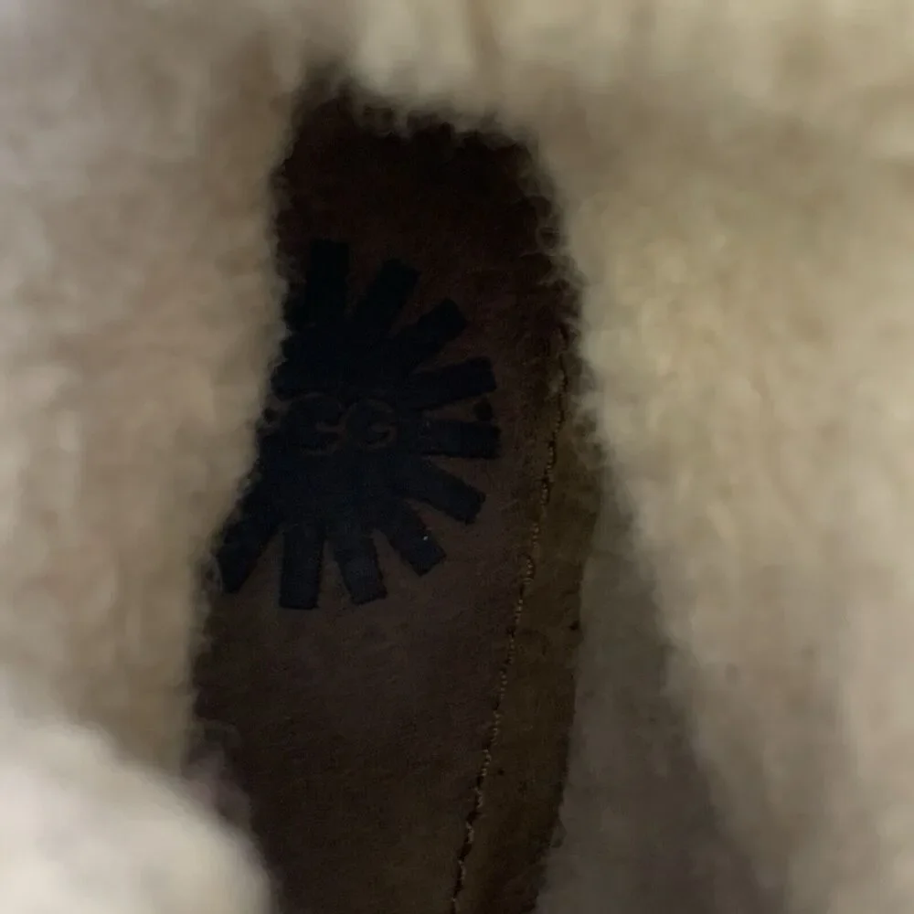 BOGO UGG Akadia Boot Brown Leather Sheepskin Shearling Lined 1007760 Womens 7